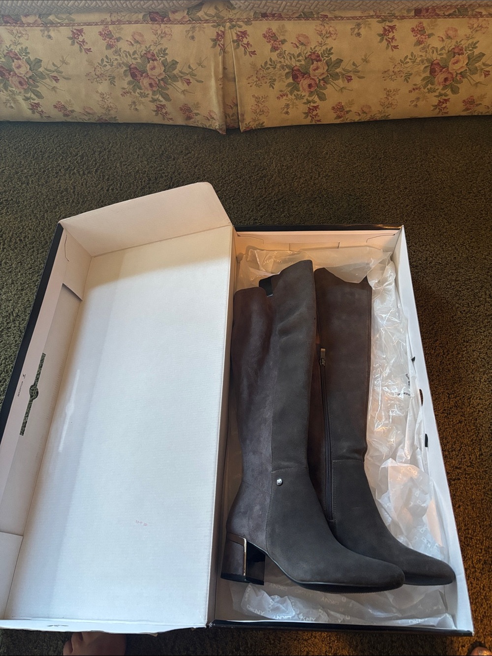 New knee high dkny suede boots
